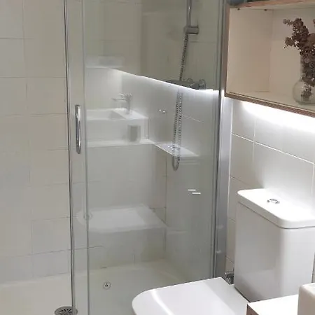 Loft Con Terraza En El Centro De Vutco 07320