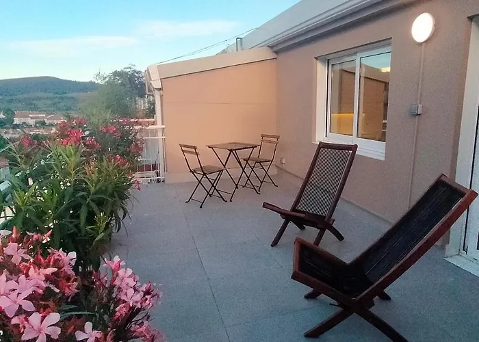 Loft Con Terraza En El Centro De Vutco 07320